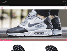 Tablet Screenshot of courtesycarslondon.com